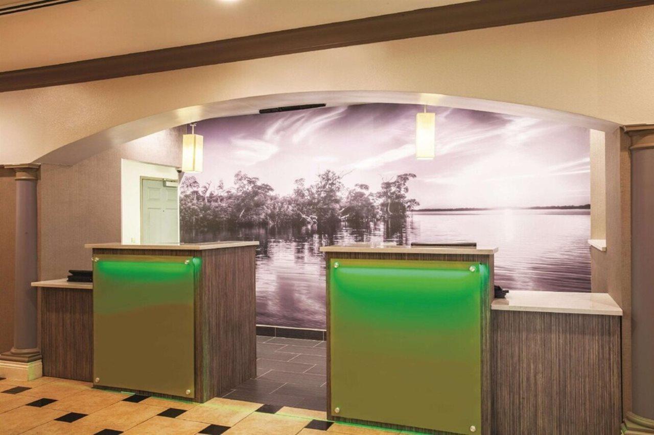 Comfort Inn & Suites Port Charlotte-Punta Gorda Bagian luar foto