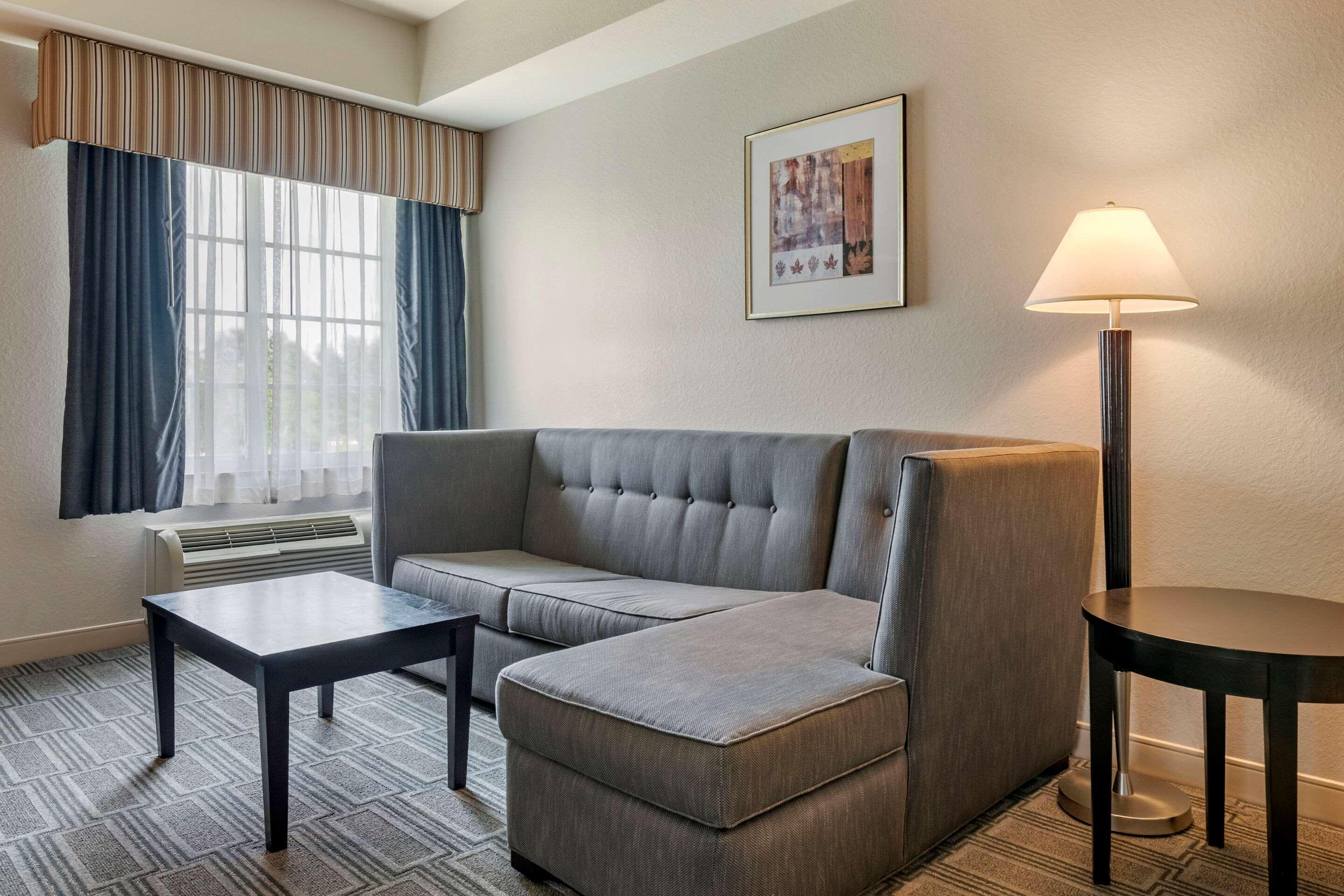 Comfort Inn & Suites Port Charlotte-Punta Gorda Bagian luar foto