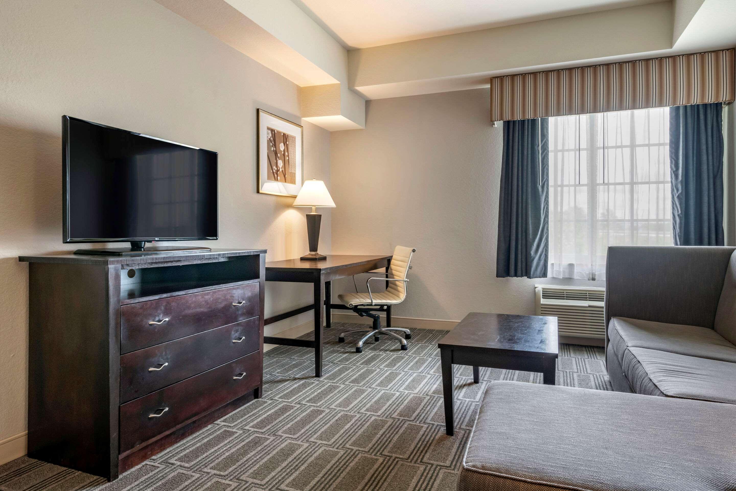 Comfort Inn & Suites Port Charlotte-Punta Gorda Bagian luar foto