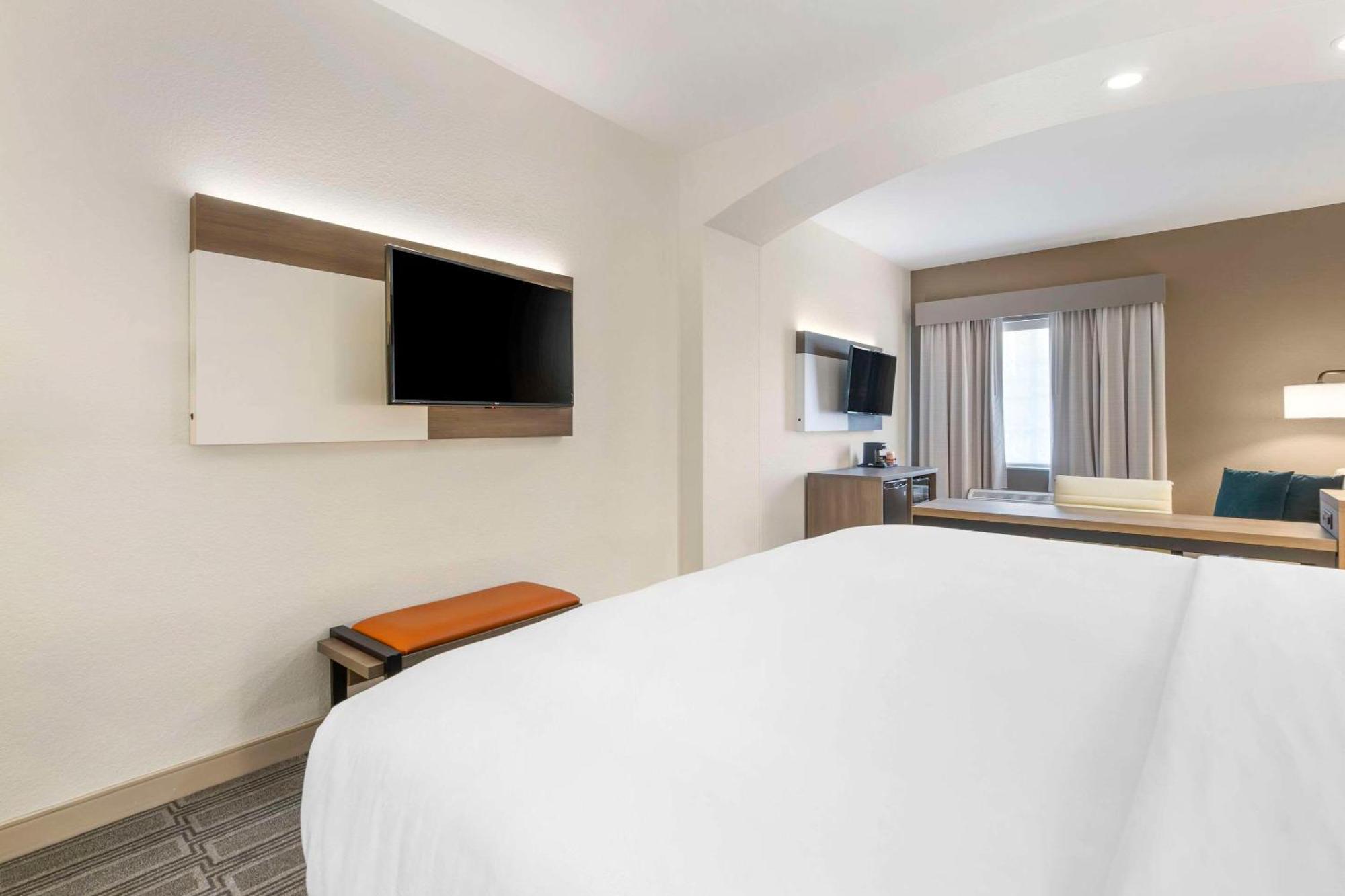 Comfort Inn & Suites Port Charlotte-Punta Gorda Bagian luar foto